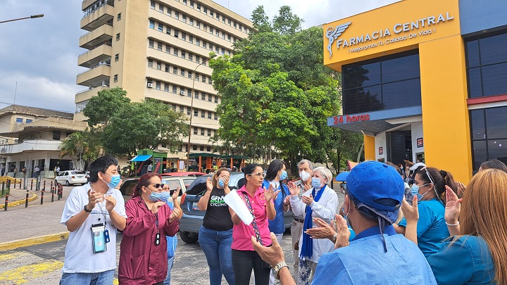 Trabajadores de la salud del Táchira protestan a pocos días de finalizar el 2022. / Fotos: Anggy Polanco / La Opinión