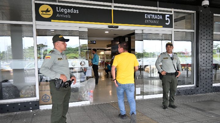 6 terminales aéreas habían permanecido con vigilancia privada. / Foto: Jorge Gutiérrez / La Opinión 