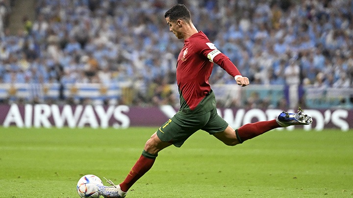 Cristiano Ronaldo de 37 años. que ha sido criticado por la prensa portuguesa espera reivindicarse frente a Suiza.
