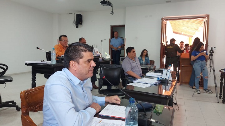 El alcalde de Ocaña contará con el empréstito por 8 mil 500 millones de pesos para la recuperación de tres arterias viales. 