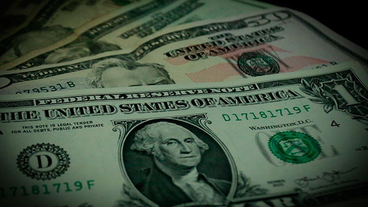 El precio del dólar se acercó a $5.000 en la jornada de ayer./ Foto Archivo