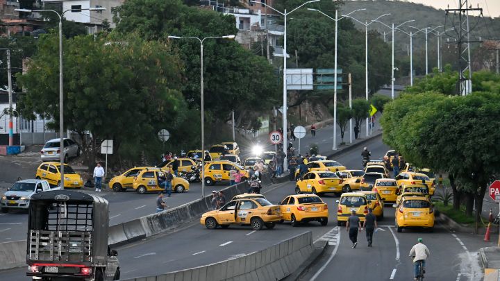 Con siete acuerdos terminó el paro de taxistas