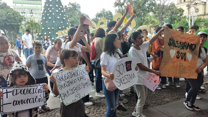Protesta de estudiantes en el parque Santander de Cúcuta./Foto: La Opinión