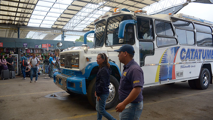 Hacia al Catatumbo, no todas las empresas del terminal de Cúcuta han actuliazado sus tarifas./ Fotos Leonardo Favio Oliveros-La Opinión