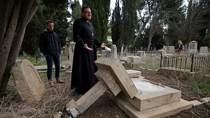 Profanan decenas de tumbas cristianas en Jerusalén./Foto: AFP