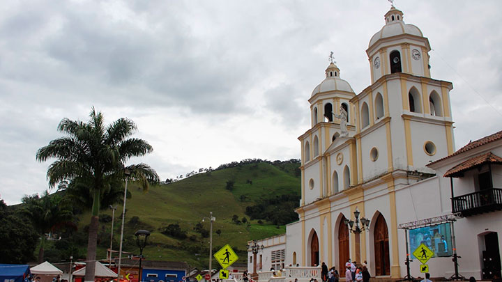 Chinácota recibe cada fin de semana más de 20.000 visitantes, según el alcalde  José Luis Duarte. Foto Archivo La Opinión