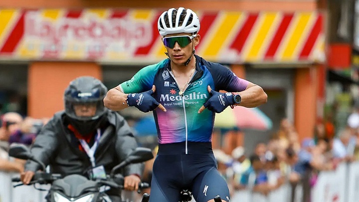El ciclista boyacense Miguel Ángel López, hace una buena temporada en Colombia.