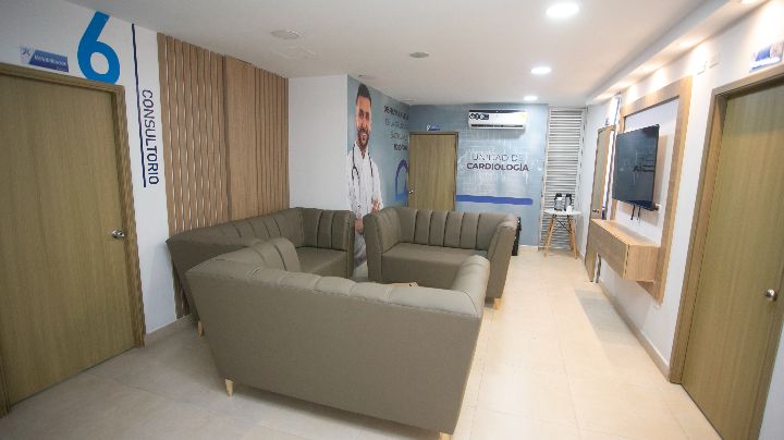 Sala VIP de la Unidad de Cardiología, la cual cuenta con 7 consultorios especializados. / Foto: Juan Pablo Cohen / La Opinión 