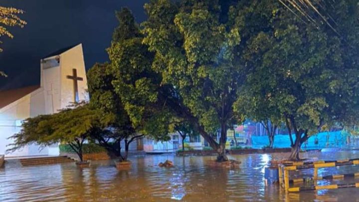 Lluvias afectan canales de aguas en Patios Centro