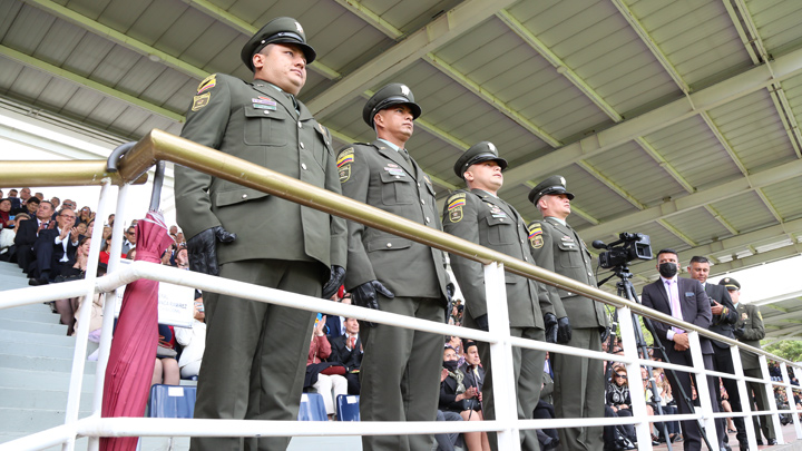 General Salamanca exaltó a los patrulleros cucuteños que atendieron parto de emergencia