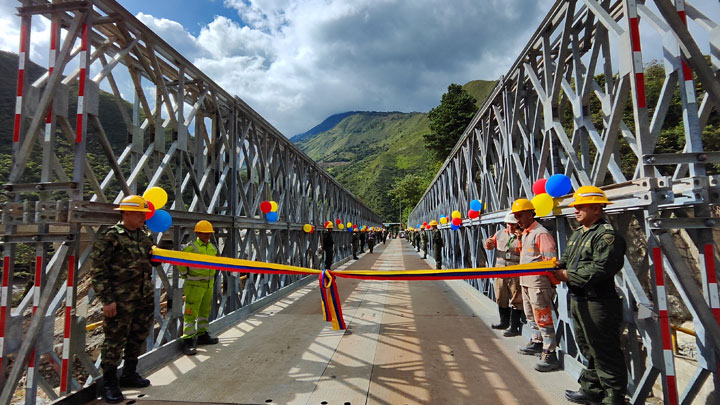Inauguración del puente El Tarrita. Foto: Cortesía