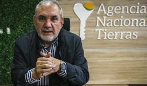 Vega, el exguerrillero encargado de distribuir la tierra en disputa en Colombia./Foto: AFP