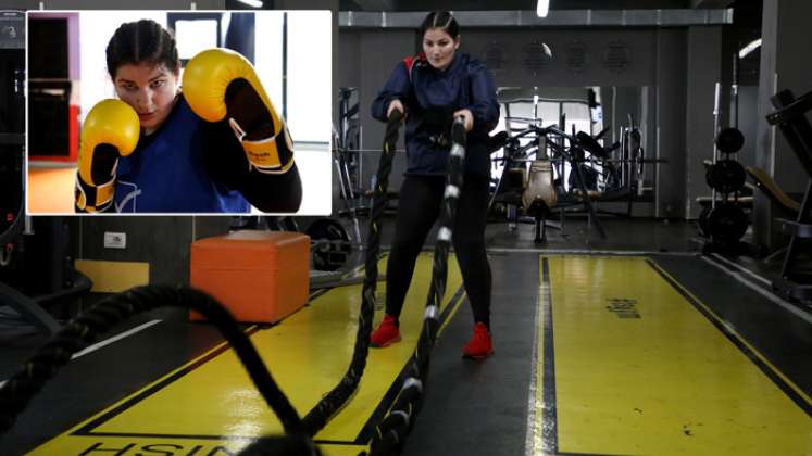 La boxeadora entrena entre 5 y 6 horas diarias. Al comienzo, sufrió discriminación. / Foto AFP