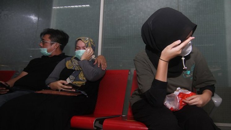 En el avión viajaban 50 pasajeros, entre ellos diez niños, y 12 miembros de la tripulación, precisó ante la prensa el ministro de Transportes, Budi Karya Sumadi. (Foto: AFP)