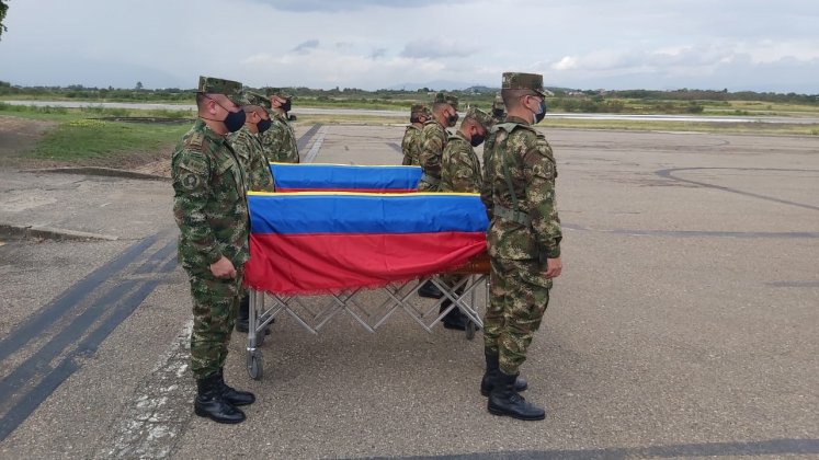 Con honores fueron despedidos los dos soldados, muertos en zona rural de Cúcuta