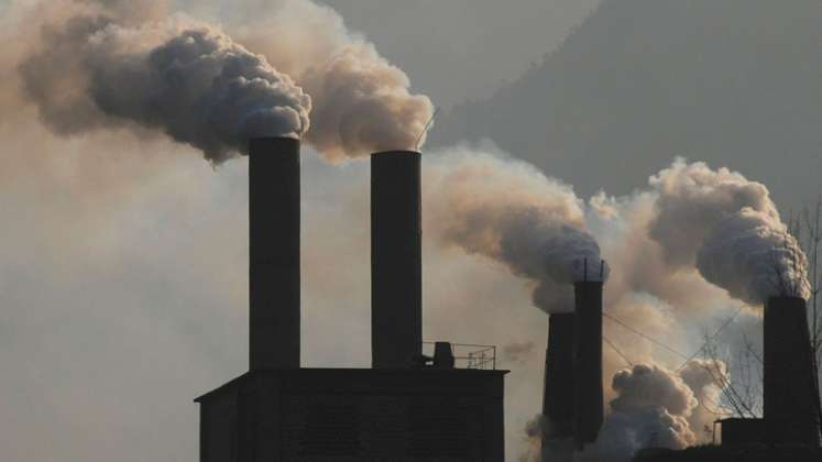 Estudios anteriores indican que la contaminación atmosférica reduce un promedio de más de dos años la esperanza de vida. 