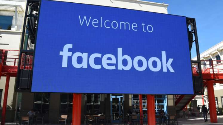 Facebook cuenta con entre 16 y 18 millones de usuarios diarios en este país de 25 millones de habitantes. / Foto: AFP