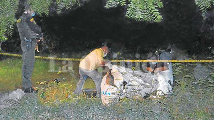 Dentro de un canal de aguas lluvias de este punto del barrio Torcoroma III, encontraron el cadáver del policía retirado.