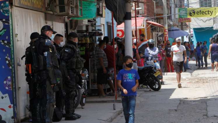 Según la Policía, no hubo heridos durante el intercambio de disparos. / Foto: Alfredo Estévez