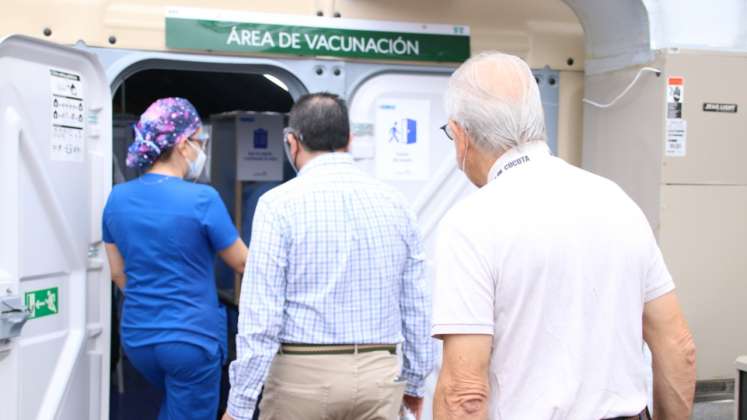 Área de vacunación en el Huem. /Foto: Cortesía