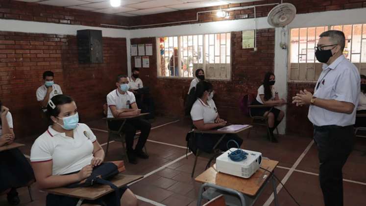 Alternancia en la Institución Educativa Cornejo en San Cayetano.