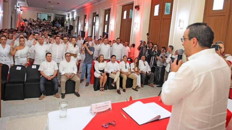 Cinco integrantes del gabinete de Silvano Serrano han renunciado para aspirar al Congreso, /Foto Archivo La Opinión