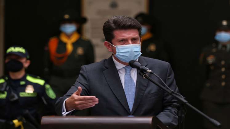 El Ministro de Defensa, Diego Molano dio a conocer la recompensa tras el atentado en Cauca./FOTO: Colprensa