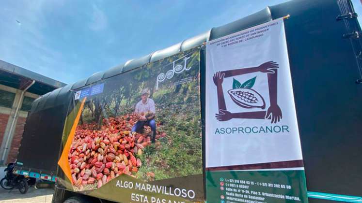 Asoprocanor suscribió un convenio con Nacional de Chocolates para la venta directa de diez toneladas de cacao. 