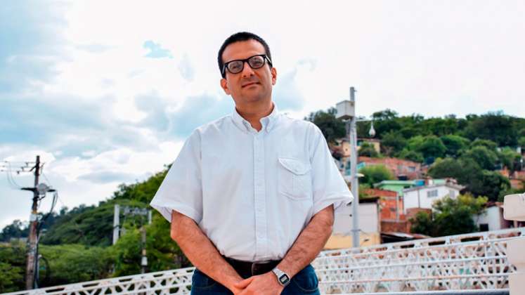 El saliente secretario de Víctimas decidió abrirse camino en la Colombia Humana, de cara a los comicios de 2022.