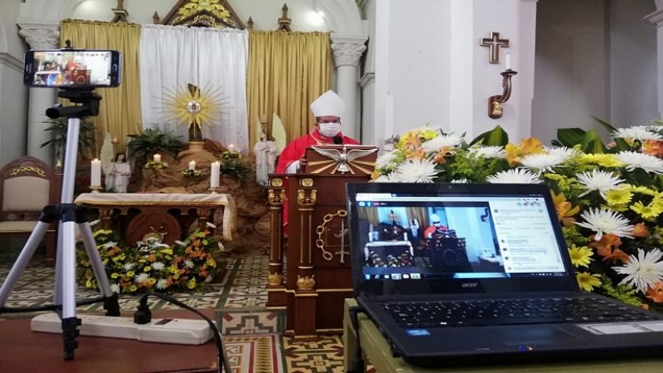 La virtualidad continuará apoyando la transmisión de las celebraciones litúrgicas. Foto: Cortesía/ La Opinión 