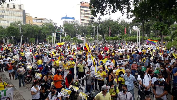 En Cúcuta, los manifestantes protestan frente a la Alcaldía.