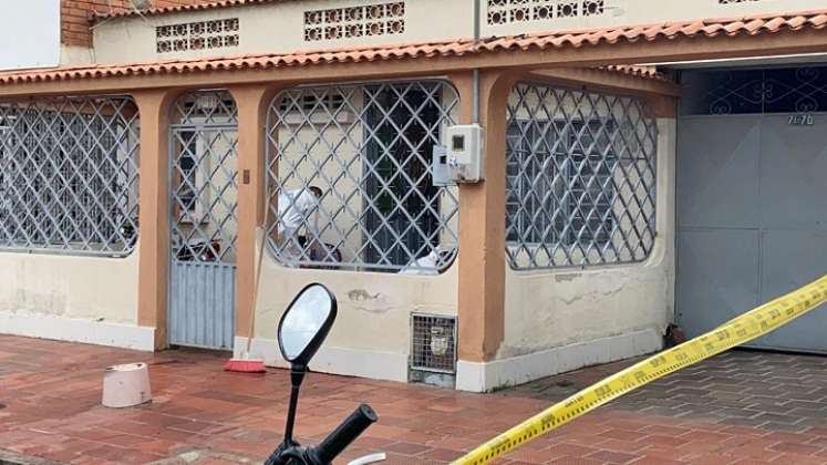 José Martínez Peña se disparó en el porche de la vivienda.