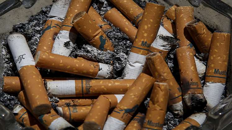 El consumo de tabaco pasó de 12,9% en 2013 a 9,8% en 2019