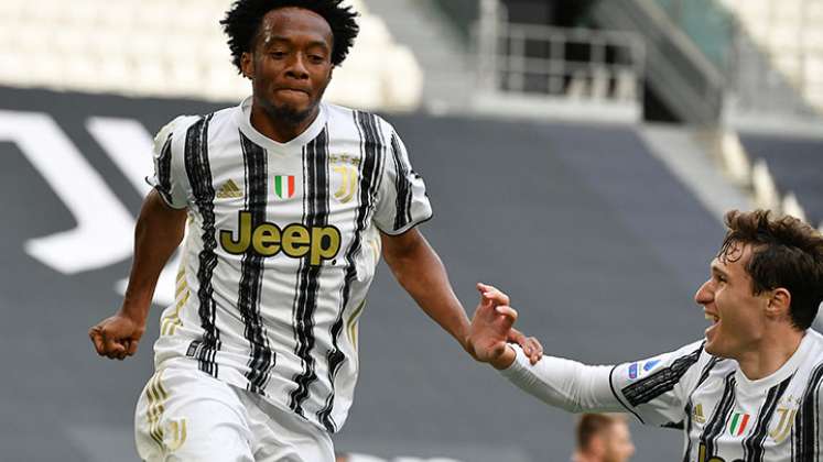 Juan Guillermo Cuadrado marcó un doblete en la victoria 3-2 de la Juventus ante el Inter. 