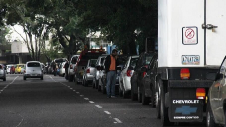 Surtir combustible en Táchira: Una lotería 3 veces por semana./Foto: La Opinión