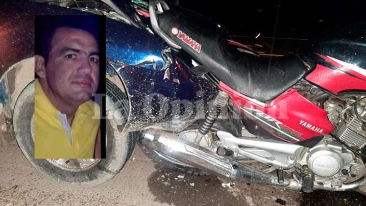 perdió la vida el intendente pensionado de la Policía Yalder Marconi Ramírez, tras colisionar con su moto.