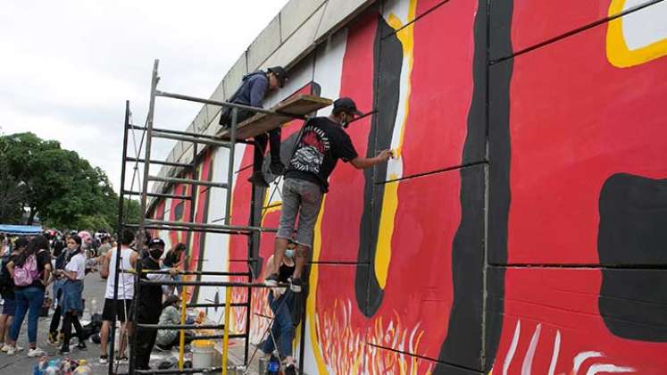este es el mural que pintaron los jóvenes/Foto Juan Pablo Cohen
