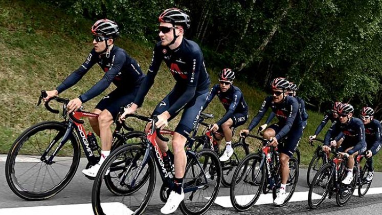 Ineos Grenadiers luego de ganar el Giro de Italia, ahora va por el Tour de Francia