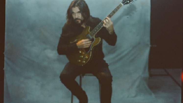 Mi alma musical está entre el metal y la popular: Juanes 