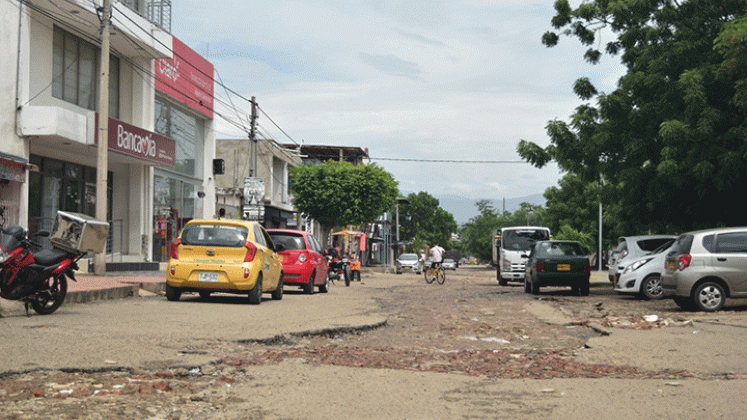 Calles en mal estado preocupan a la comunidad de Natilán. / Foto La Opinión  