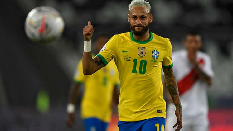 Neymar Jr, goleador de Brasil. 