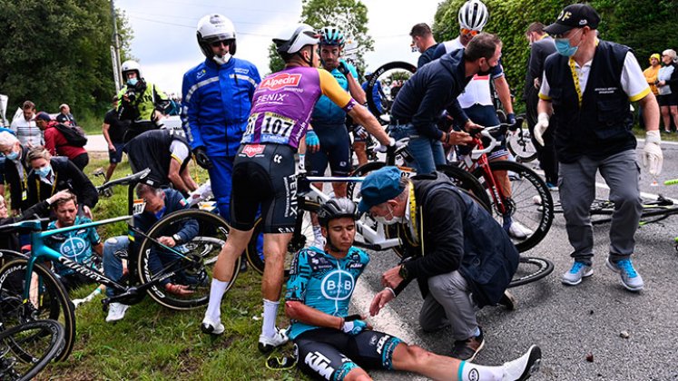 El Tour de Francia 2021 tuvo un inicio accidentado. 