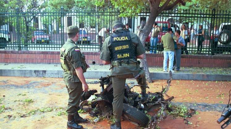 Al frente de las instalaciones de la Gobernación de Norte de Santander fue activado un carro bomba en 2001.
