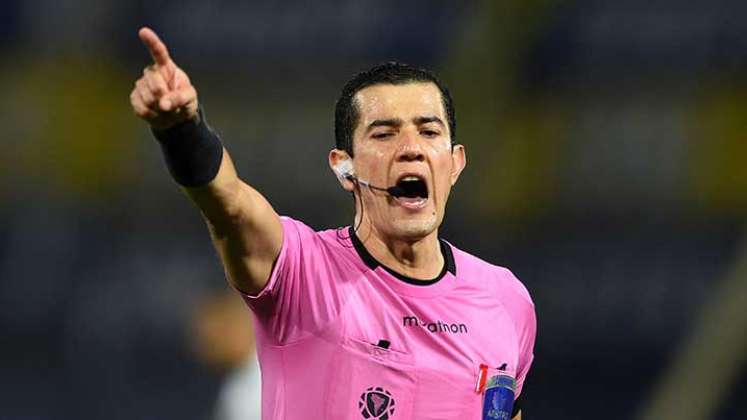 Andrés Rojas, árbitro colombiano, sancionado por la Conmebol