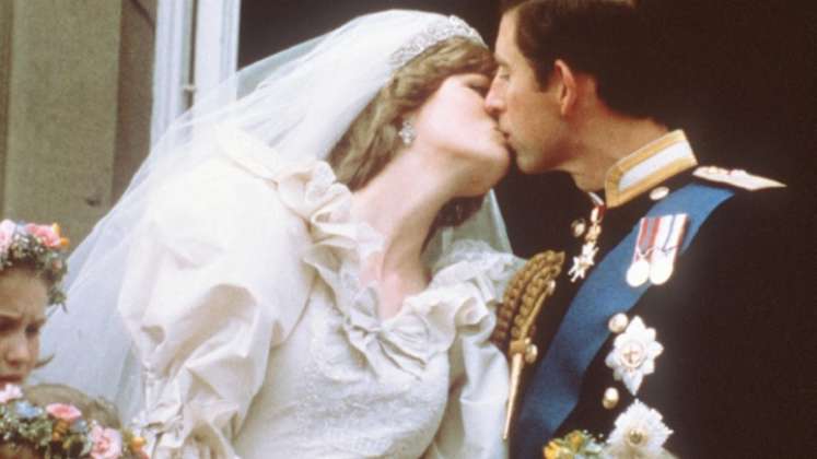 La "boda del siglo" de Carlos y Diana que terminó en tragedia