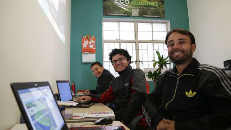 César Ortiz, Leonardo Urrego y Andrés Urrego, creadores de  Recypuntos. 
