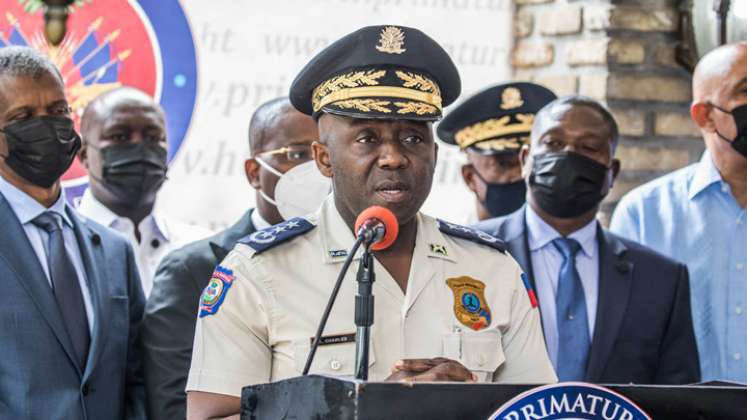 El jefe de la Policía de Haití, Léon Charles, informó ayer sobre los avances de las investigaciones. / Foto AFP