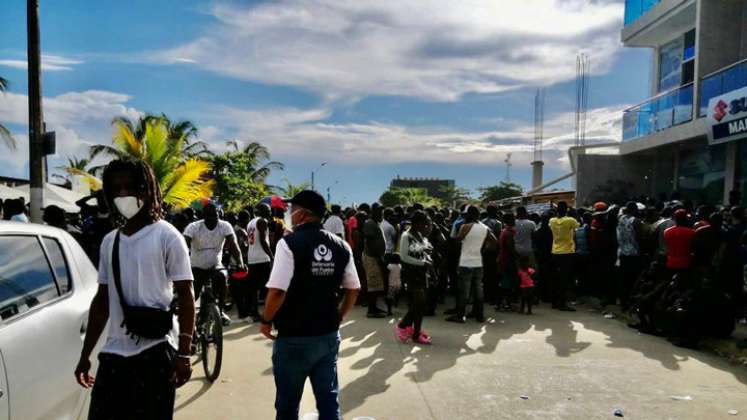 Grave situación humanitaria en Necoclí con los migrantes