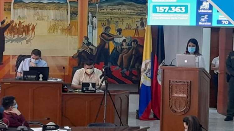 La secretaria de Educación de Cúcuta, Jessica Dayana Ramírez López, durante la sustentación de su balance de gestión de los cinco primeros eses del año/ Foto Concejo