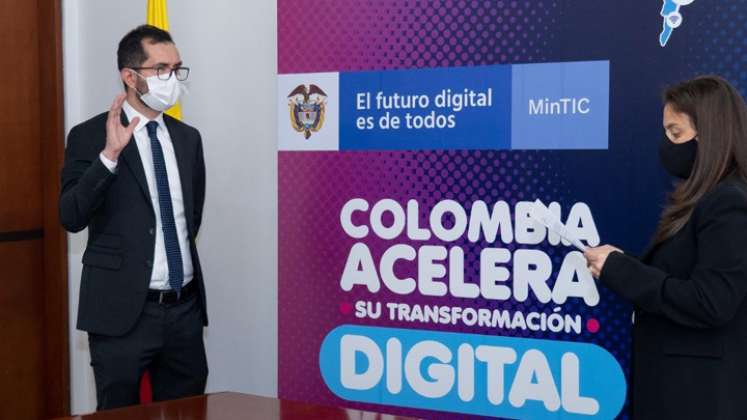 Iván Durán se posesionó como nuevo viceministro TIC en reemplazo de Germán Rueda. / Foto: Cortesía